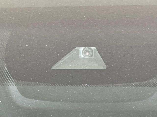 �y�v���N���b�V���Z�[�t�e�B�z�O���̎ԗ��������m���A�Փ˂������Ȏ��͌x��Œ��ӂ𑣂��A�u���[�L�𓥂ޗ͂��T�|�[�g�B�u���[�L�𓥂߂Ȃ������ꍇ�͏Փ˔�Q�y���u���[�L���쓮�A�Փˉ�����T�|�[�g���܂��B