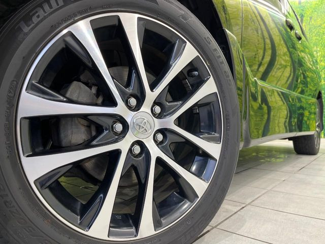 �y����18�C���`�A���~�z�C�[���z�O�ςɃ}�b�`���������A���~�z�C�[���𑕒����Ă���܂��B�e��ЊO�A���~�z�C�[����A�X�^�b�h���X�^�C�����戵�����Ă���܂��B���񂲑��k����������