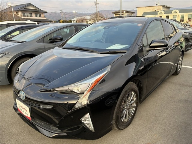 プリウス1.8 S セーフティ プラス