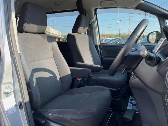 �^�]�Ȃ܂��ɂ͏\���ȃX�y�[�X������A�啿�ȕ��ł��������^�]���Ă�����������ł��B