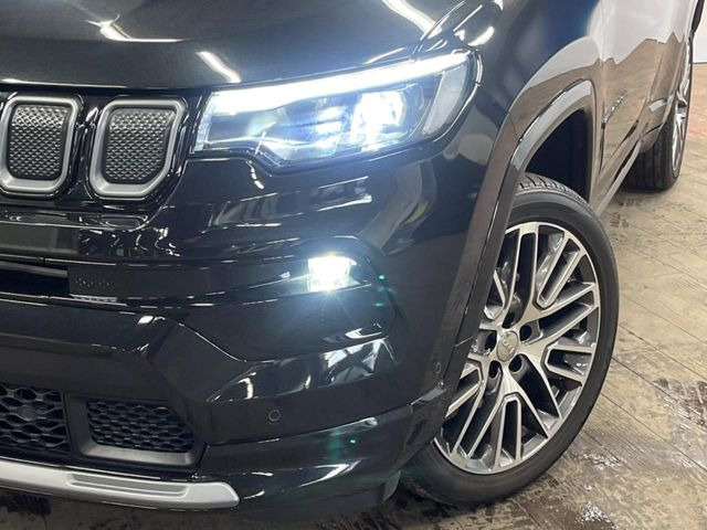 ��LED�w�b�h���C�g:��ԑ��s�����ǍD�Ȏ��E���m�ۂ����S���ĉ^�]�ł��鍂�P�xLED�w�b�h���C�g�𑕔�!�_�����x�������A����d�͂��}�����Ă��܂��B