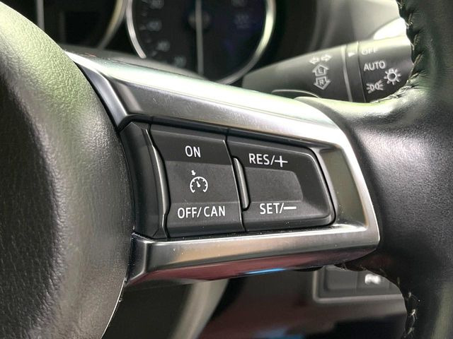 �y�N���[�Y�R���g���[���z�������H�����N���N���s�B�A�N�Z���𗣂��Ă���葬�x�ő��s���ł��A�������^�]���̕��S���y��!�����E�������ȒP�ȃX�C�b�`����Œ����ł��܂��B