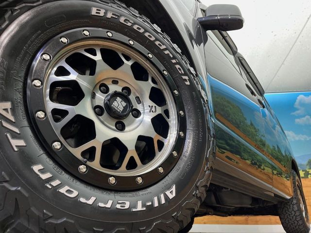 �y�O�b�h���b�`16�C���`�}�b�h�e���[���^�C���z�I�t���[�h�ł̑��j���𔭊����Ă����A�}�b�h�e���[���^�C���𑕒��B�S�c�S�c���������ڂ��A���SUV�炵�����������ĂĂ���܂���