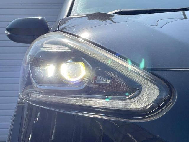 �yLED�w�b�h���C�g�z���V����ԑ��s�����ǍD�Ȏ��E���m�ۂ����S���ĉ^�]�ł��鍂�P�xLED�w�b�h���C�g�𑕔�!�_�����x�������A����d�͂��}�����Ă��܂��B