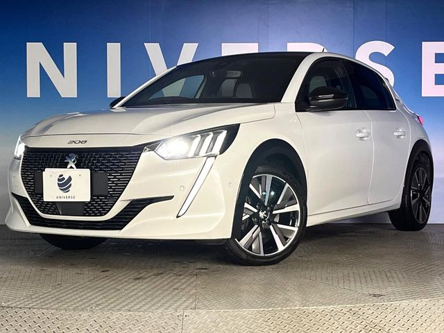 ●LEDヘッドライト:夜間走行時も良好な視界を確保し安心して運転できる高輝度LEDヘッドライトを装備!点灯速度が早く、消費電力も抑えられています。