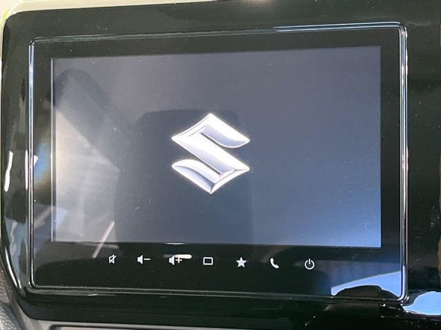 【純正9型ナビ】人気の純正ナビを装備。オーディオ機能も充実しており、Bluetooth接続すればお持ちのスマホやMP3プレイヤーの音楽を再生可能!毎日の運転がさらに楽しくなります!!