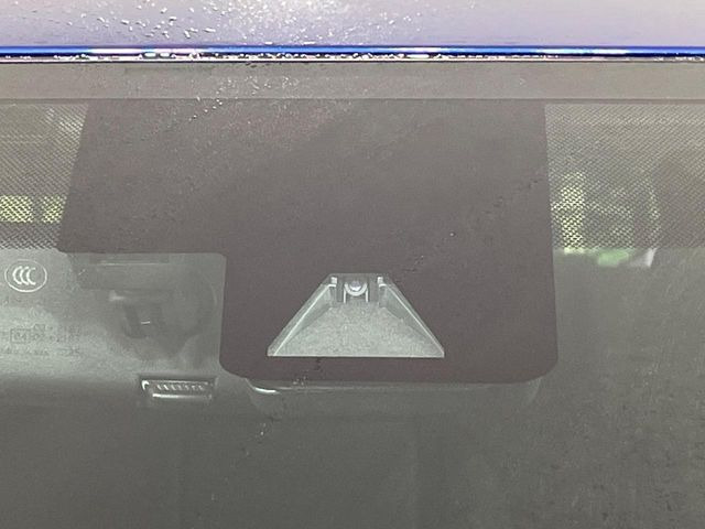 �y�g���^�Z�[�t�e�B�Z���X�z���s���ɑO���̎ԗ�����F�����A�Փ˂������Ȏ��͌x��ƃu���[�L�ŏՓˉ���Ɣ�Q�y�����A�V�X�g�B�����S�Ƀh���C�u�����y���݂��������܂��B