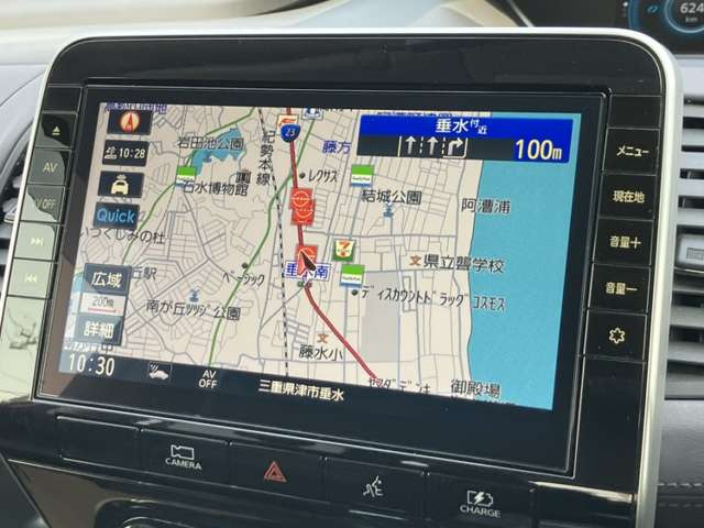 セレナ1.2 e-POWER ハイウェイスターV