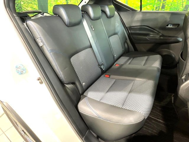 �y�n�[�t���U�[�V�[�g�z�������ƍ���S�n�𗼗������l�C�̃V�[�g���w�ʁE���ʂ̃t�@�u���b�N�f�ނ́A�ʋC���̗ǂ��⊊��ɂ����ɗD��Ă��܂��B�C���╞���ɍ��E���ꂸ���K�ɂ���肢�������܂��B