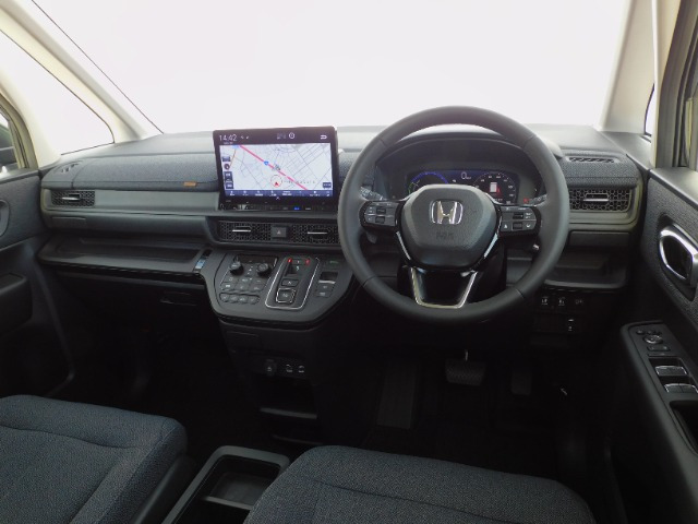 ステップワゴン2.0 e:HEV エアー EX