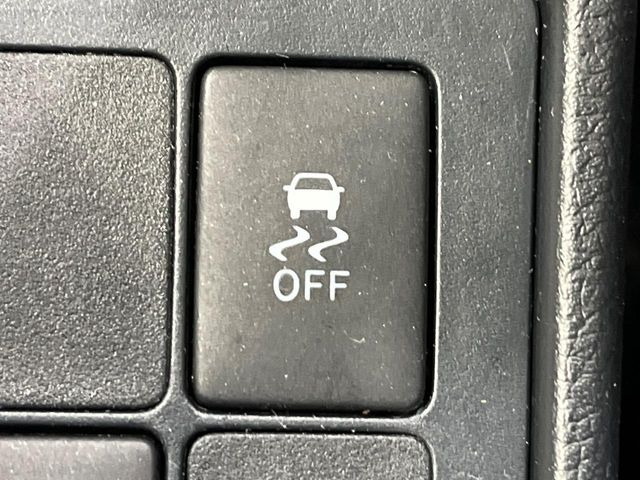 �y������h�~���u�z�ԗ��̉���������m����ƁA�����I�Ɏԗ��̐i�s������ۂ悤�Ɏԗ��𐧌䂵�܂��B�J�̓��ȂǊ���₷���H�ʏ󋵂ł����S�ȉ^�]���\�ł��B