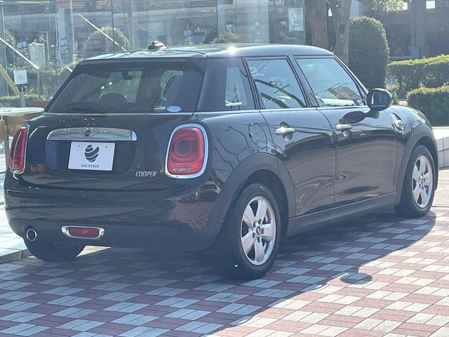 �������t�т̕ۏ؂̑��A���S�̍Œ�3�N�E���s�������ۏ�(�L��)�����p�ӁB�A���Ԃ����S���Ă��y���݂���������l�A�ۏؓ��e���[���͂������A�����_��&�I�C�������⃍�[�h�T�[�r�X���t�т��Ă���܂��B