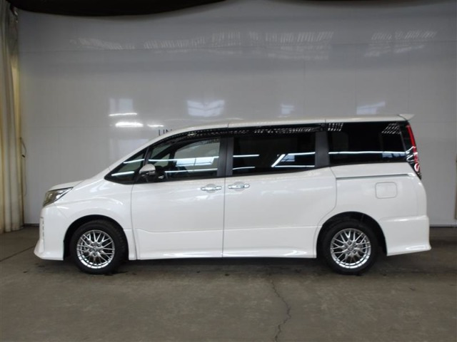 ノア1.8 ハイブリッド Si W×B II