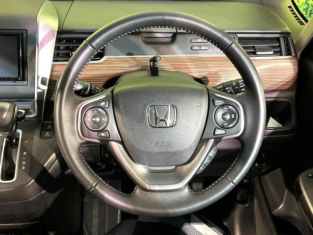 �y�����v�����X�e�A�����O�z�㎿�Ȋv���g�p���邱�ƂŁA��ɂ����������݂ƂĂ��^�]���₷���n���h���ł���