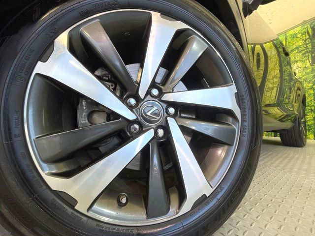�y����18�C���`�A���~�z�C�[���z�O�ςɃ}�b�`���������A���~�z�C�[���𑕒����Ă���܂��B�e��ЊO�A���~�z�C�[����A�X�^�b�h���X�^�C�����戵�����Ă���܂��B���񂲑��k����������