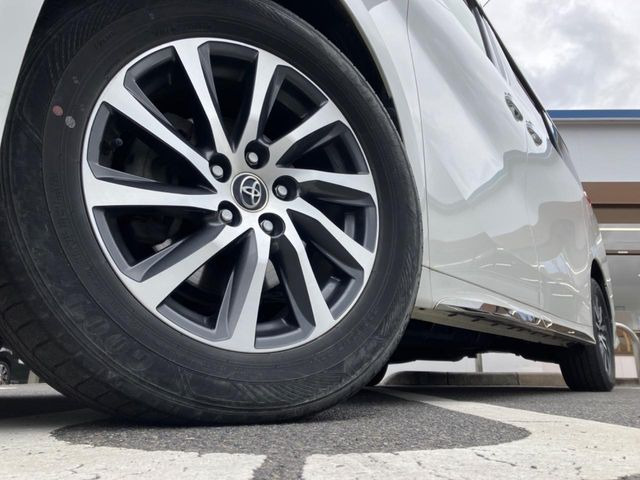 �y����17�C���`�A���~�z�C�[���z�O�ςɃ}�b�`���������A���~�z�C�[���𑕒����Ă���܂��B�e��ЊO�A���~�z�C�[����A�X�^�b�h���X�^�C�����戵�����Ă���܂��B���񂲑��k����������