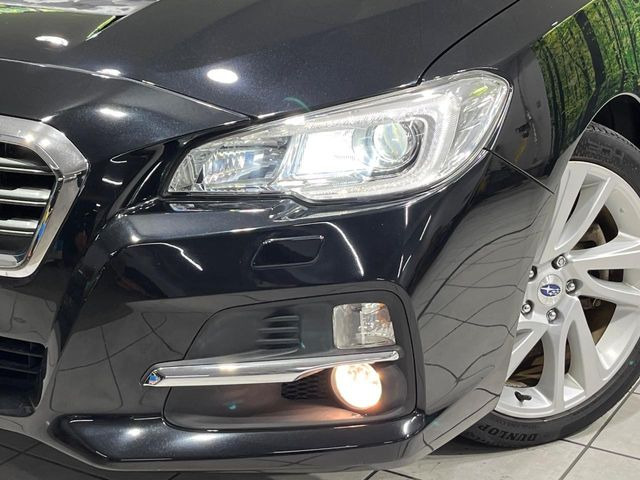 �yLED�w�b�h���C�g�z���V����ԑ��s�����ǍD�Ȏ��E���m�ۂ����S���ĉ^�]�ł��鍂�P�xLED�w�b�h���C�g�𑕔�!�_�����x�������A����d�͂��}�����Ă��܂��B