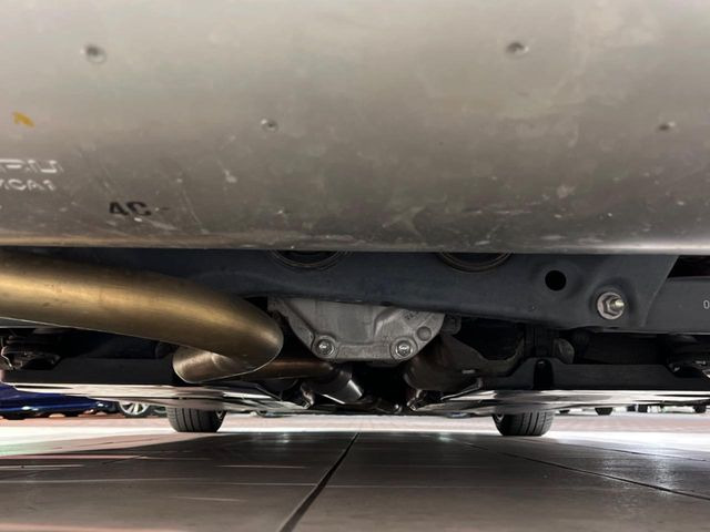 下回りがきれいなうちに、防錆加工の施工がオススメ。降雪地域はもちろん、沿岸部にお住いの方や、趣味でマリン・ウィンタースポーツをされる方にご好評いただいております。