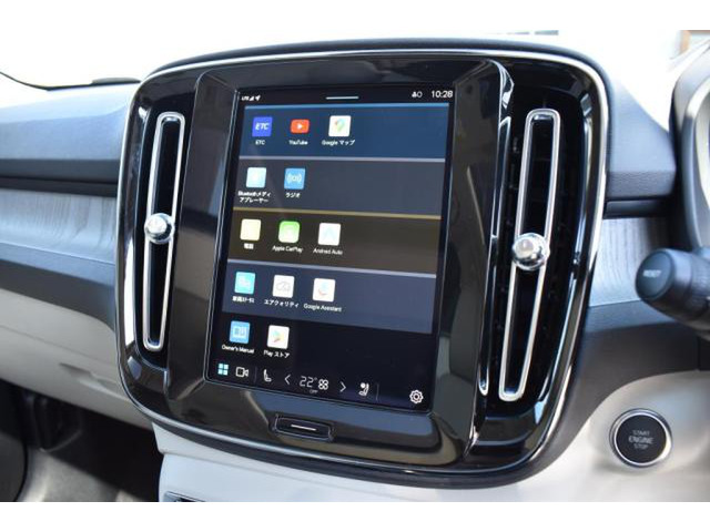 XC40ウルトラ B4 AWD 4WD