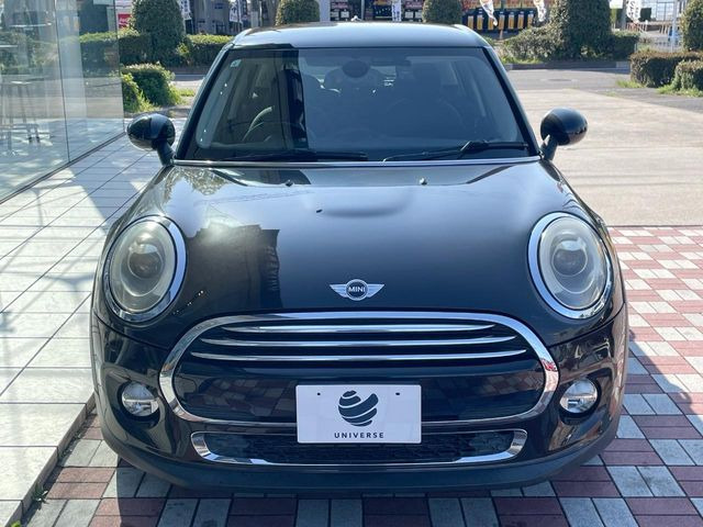 �������x�̃K���X�疌�ŝ����͂������A�㎿�ȃc���E����������B���O����_���J�����؂Ȉ��Ԃ�ی삵�A�F�����E�򉻂�h�~�B�u�e�X�v���b�V���R�[�g�v�A�u�e�v���~�b�T�R�[�g�v���炨�I�т��������܂��B