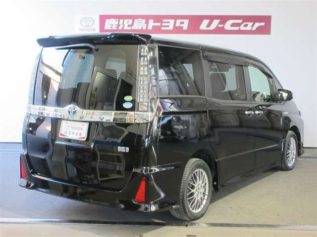 ヴォクシー1.8 ハイブリッド ZS 煌II