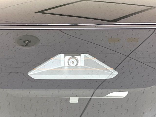 【スズキ セーフティサポート】走行中に前方の車両等を認識し、衝突しそうな時は警報とブレーキで衝突回避と被害軽減をアシスト。より安全にドライブをお楽しみいただけます。