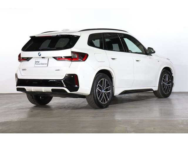 iX1eドライブ20 Mスポーツ