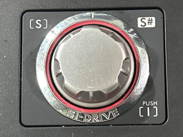 【SI-DRIVE】市街地走行など燃費や扱いやすさ重視のIモード、スポーティーなSモードに加え、アクセル反応をより鋭敏にし積極的な走りを可能にしたS#モードの3つのドライブフィールを満喫できます☆