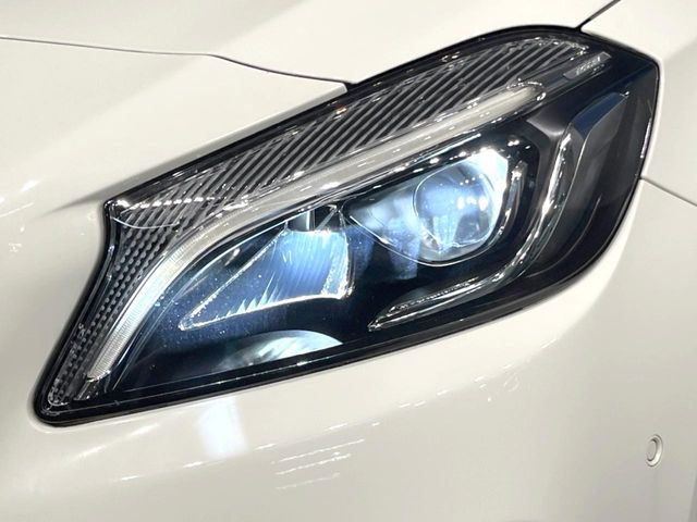 ��LED�w�b�h���C�g:��ԑ��s�����ǍD�Ȏ��E���m�ۂ����S���ĉ^�]�ł��鍂�P�xLED�w�b�h���C�g�𑕔�!�_�����x�������A����d�͂��}�����Ă��܂��B