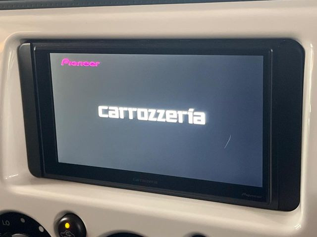 【ディスプレイオーディオ】お持ちのスマホやMP3プレイヤーとの無線接続で音楽再生が可能!コードで繋ぐわずらわしさも無く、手軽にお気に入りの音楽を楽しめます。