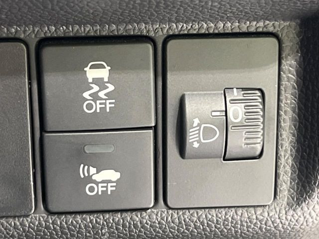 �y������h�~���u�z�ԗ��̉���������m����ƁA�����I�Ɏԗ��̐i�s������ۂ悤�Ɏԗ��𐧌䂵�܂��B�J�̓��ȂǊ���₷���H�ʏ󋵂ł����S�ȉ^�]���\�ł��B