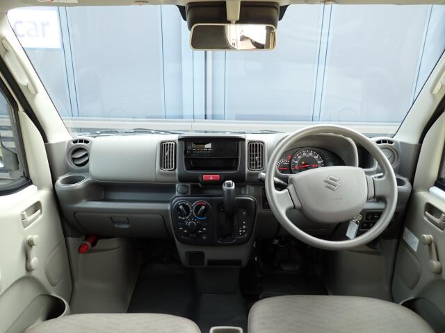 �C���p�l�摜�ɂȂ�܂��B�ԓ��͐��Ǝ҂ɂĎ����N���[�j���O�{�H�ς݂Ȃ̂ŁA��ϐ����ł��B