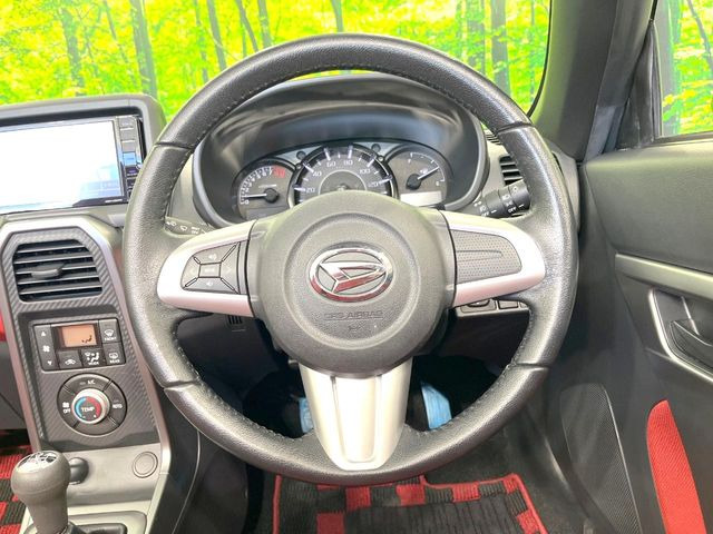 �y�����v�����X�e�A�����O�z�㎿�Ȋv���g�p���邱�ƂŁA��ɂ����������݂ƂĂ��^�]���₷���n���h���ł���