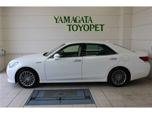 クラウンハイブリッド 2.5 ロイヤルサルーンG