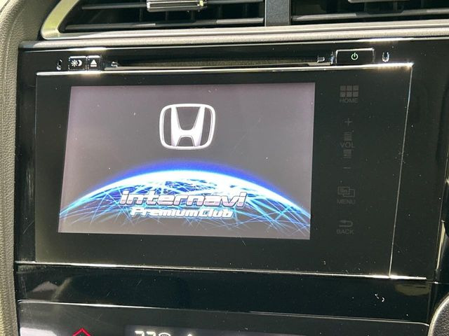 �y���[�J�[�����i�r�z�C���e���A�ɗn�����ރX�^�C���b�V���ȁu��p�݌v�v���[�J�[�i�r�𑕔��􎋔F���⑀�쐫�ȂǊ�{���\�ɂ��D��A���㎿�ȃJ�[���C�t�����y���݂��������܂��B