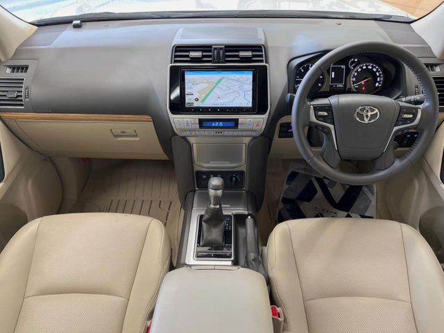 ランドクルーザープラド2.8 TX Lパッケージ マットブラック エディション ディーゼル 4WD