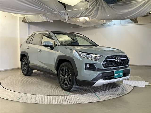 RAV42.0 アドベンチャー 4WD