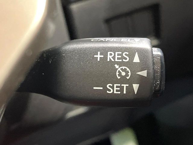 �y�N���[�Y�R���g���[���z�������H�����N���N���s�B�A�N�Z���𗣂��Ă���葬�x�ő��s���ł��A�������^�]���̕��S���y��!�����E�������ȒP�ȃX�C�b�`����Œ����ł��܂��B