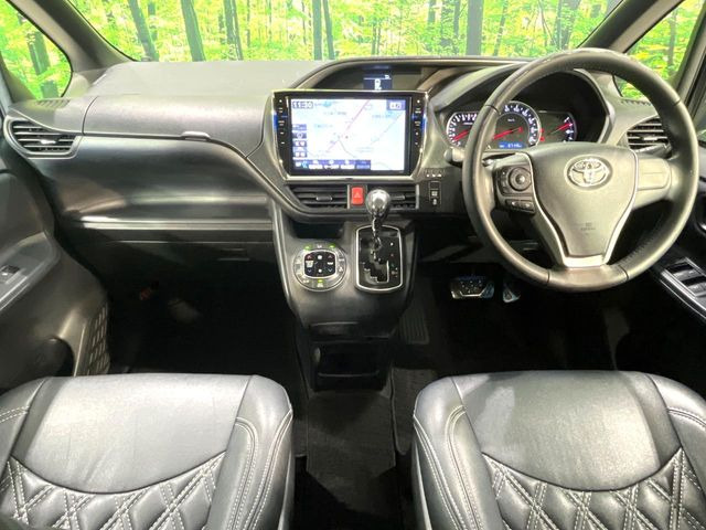 ヴォクシー2.0 ZS 煌