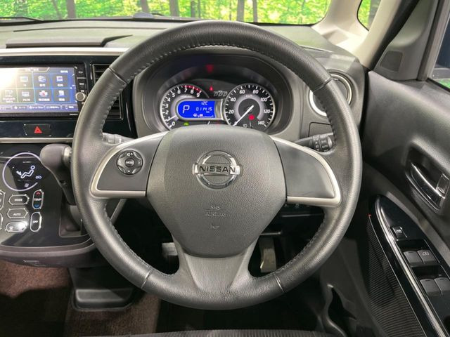 �y�����v�����X�e�A�����O�z�㎿�Ȋv���g�p���邱�ƂŁA��ɂ����������݂ƂĂ��^�]���₷���n���h���ł���