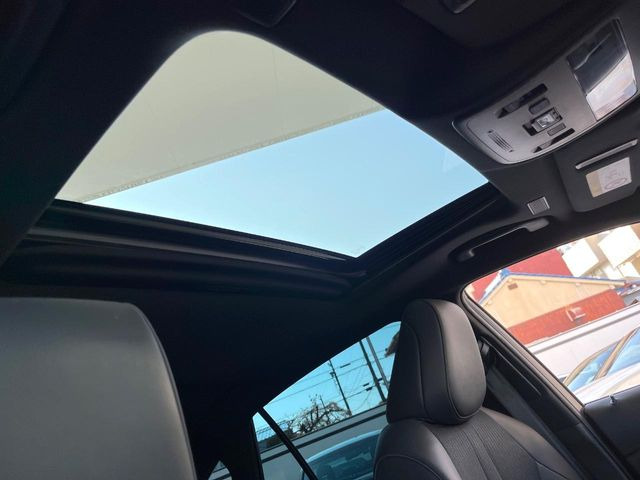 クラウンハイブリッド 2.5 RS リミテッド