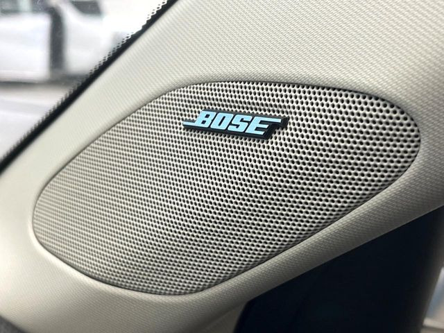 �yBOSE�T�E���h�V�X�e���z���[�J�[�I�v�V�����̍��i�ʃT�E���h�V�X�e���𓋍ځB��p�̃`���[�j���O���{���ꂽ�召�l�X�ȃX�s�[�J�[����ǎ��ȃT�E���h���t�ł��A�Տꊴ���ӂ�鉹����Ԃ����o���܂��B