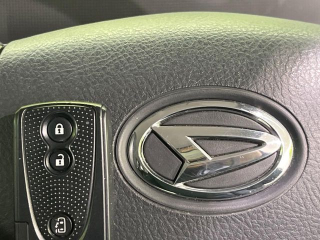 �y�L�[�t���[�V�X�e���z�J�o����|�P�b�g�ɓ��ꂽ�܂܂ł��h�A�̎{���E�������\�ȃX�}�[�g�L�[�𑕔��B�G���W���̃I���E�I�t�����J�M�����o���K�v����������Ƃ��Ă��֗��ł���