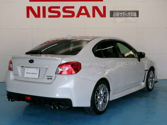 WRXS4 2.0 GT-S アイサイト 4WD