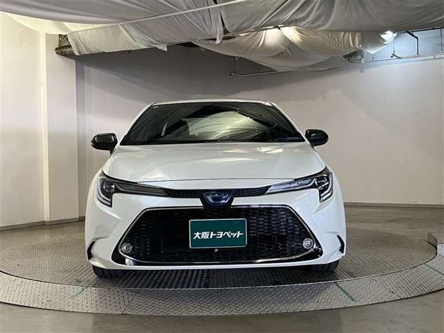 カローラ1.8 ハイブリッド W×B