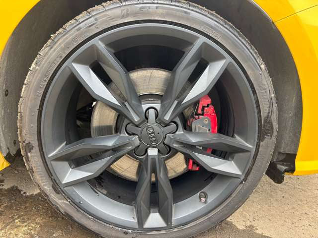 ご連絡LINEでも受け付けしております♪  お気軽にご連絡ください♪