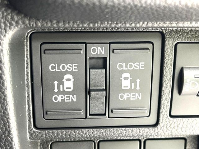 �y�����p���[�X���C�h�h�A�z�X�}�[�g�L�[��^�]�Ȃ̃X�C�b�`�Ō�ȗ����X���C�h�h�A�̊J���\���d��������͂����ăh�A���J����K�v�������A�����Ȃ��q�l�ł��ȒP�ɊJ���߂ł����K�ł���