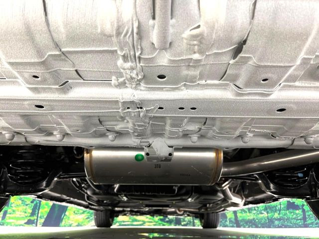 下回りがきれいなうちに、防錆加工の施工がオススメ。降雪地域はもちろん、沿岸部にお住いの方や、趣味でマリン・ウィンタースポーツをされる方にご好評いただいております。