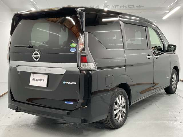 セレナ1.2 e-POWER XV