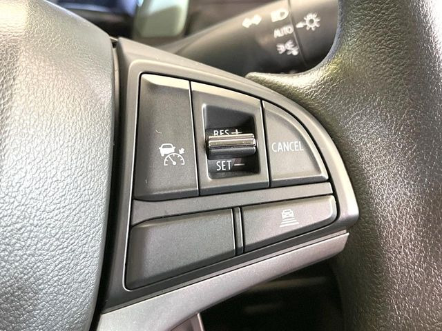 【アダプティブクルーズコントロール】高速道路での長距離走行が楽に!!自動で速度を保つクルーズコントロールが、衝突軽減システムと連携し、前方の車両を感知して車間を保つように速度調節してくれます!!